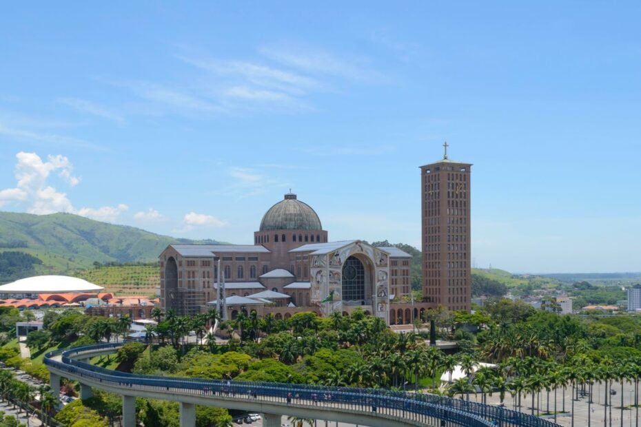 Aparecida do Norte de carro, Basílica de Nossa Senhora Aparecida em São Paulo