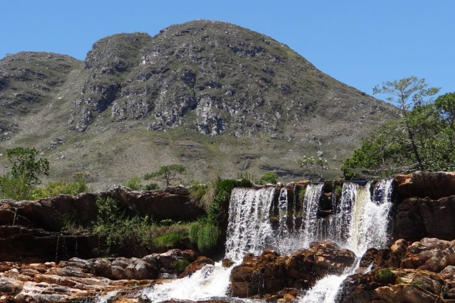 Serra do Cipó de carro, cachoeira em Minas Gerais